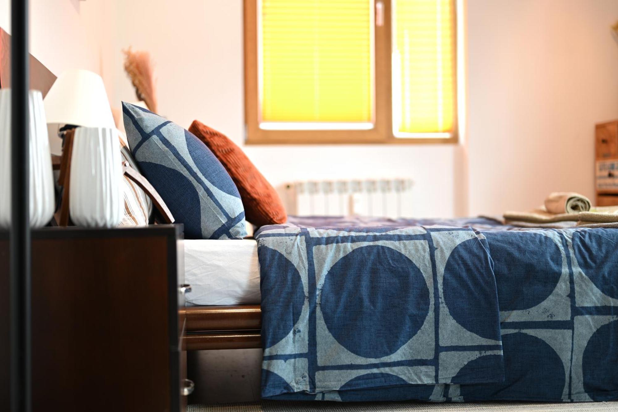 Slaveykov Sqr Urbanlux Topcentre 2bdr Free Parking *