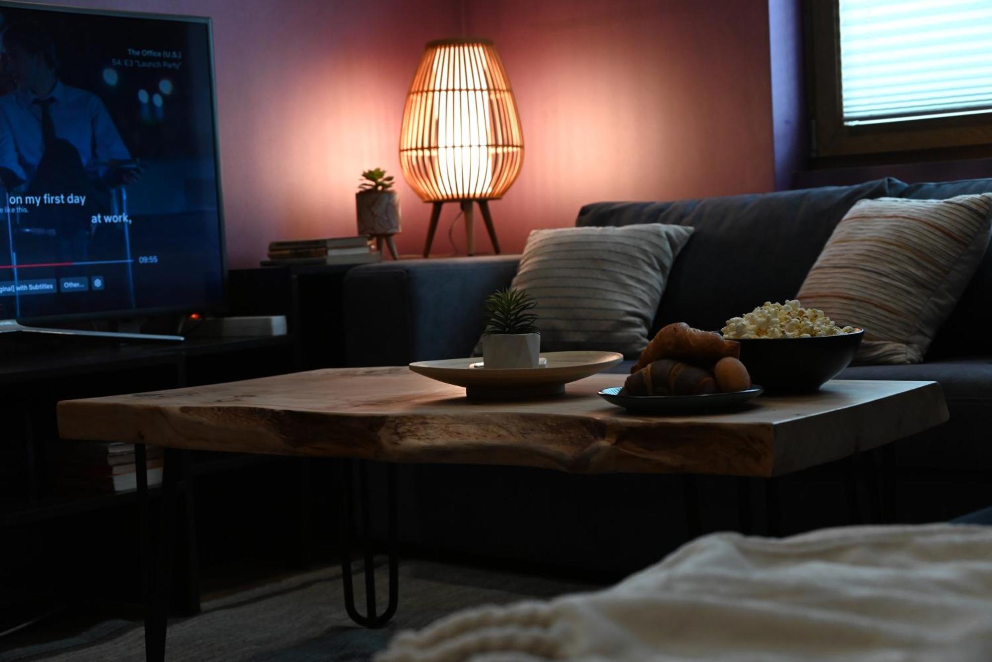 Slaveykov Sqr Urbanlux Topcentre 2bdr Free Parking * Sofia