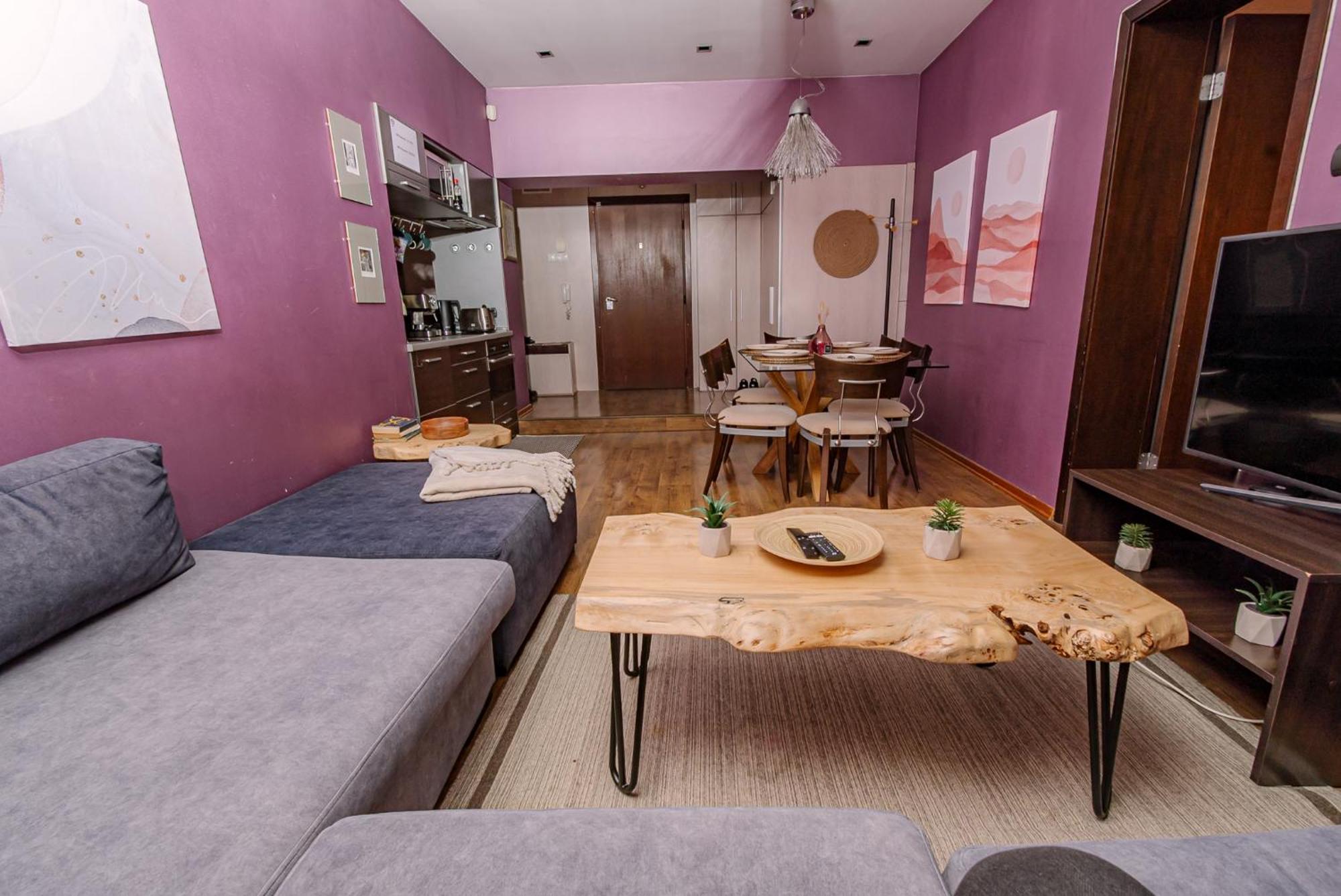 Slaveykov Sqr Urbanlux Topcentre 2bdr Free Parking Sofia