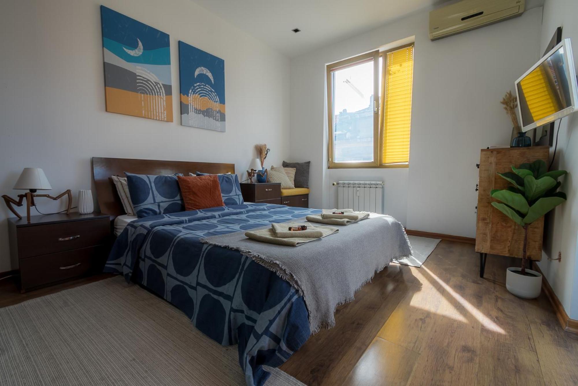 Slaveykov Sqr Urbanlux Topcentre 2bdr Free Parking Apartment Sofia